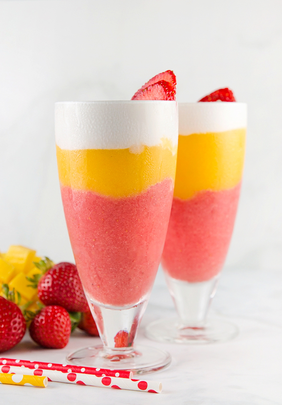 wear-where-well-strawberry-mango-coconut-smoothie_0003